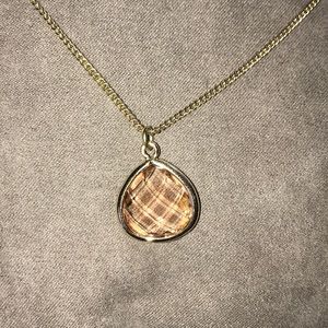 Express stone necklace